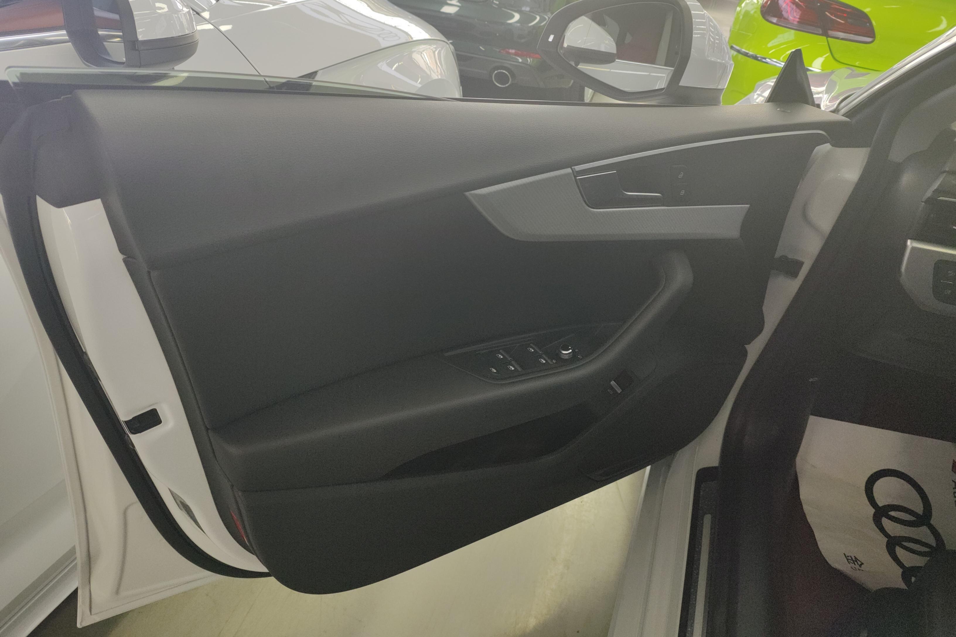 奥迪A5掀背 40TFSI [进口] 2021款 2.0T 自动 汽油 时尚致雅型 