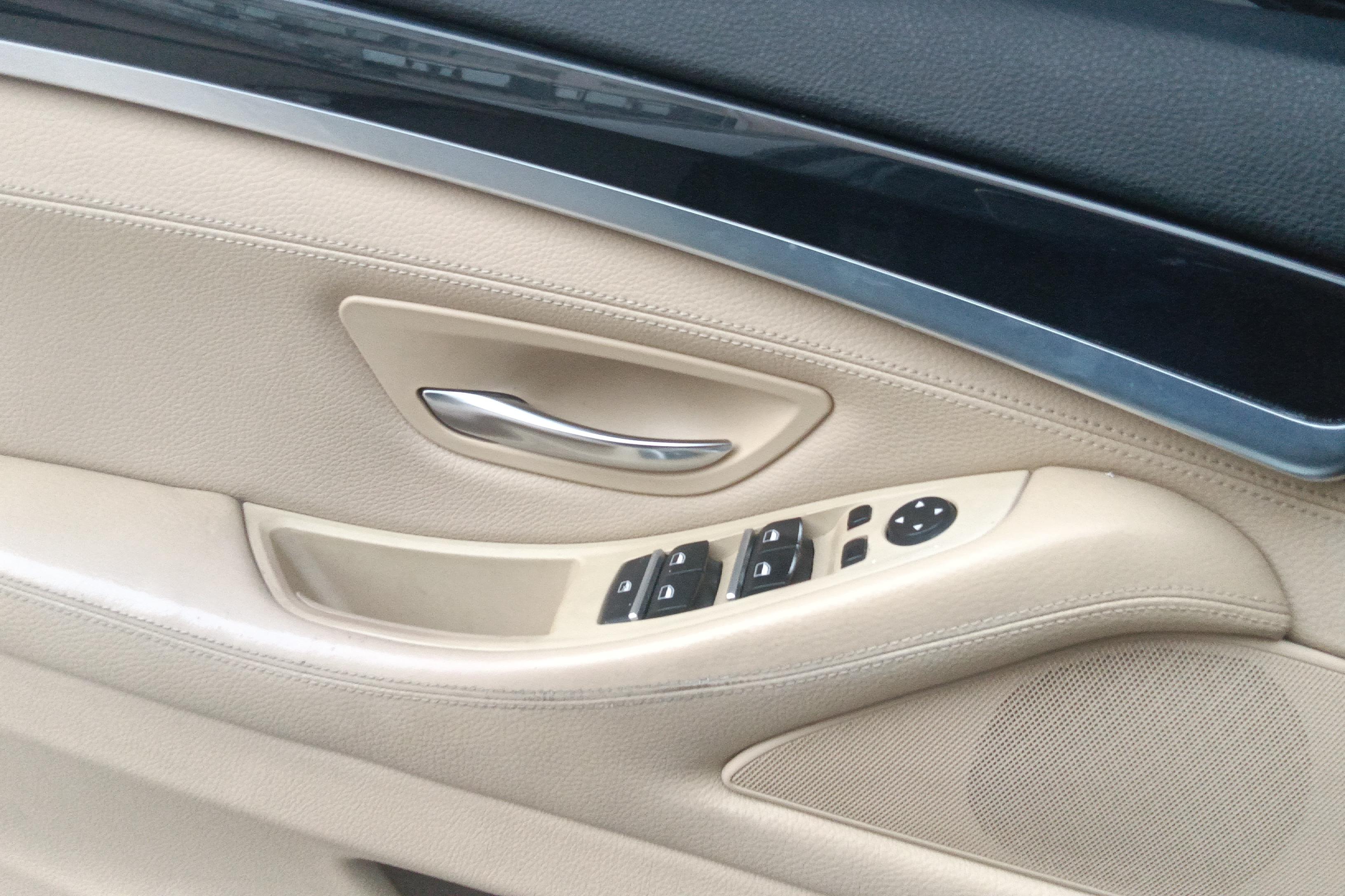 宝马5系 520Li 2014款 2.0T 自动 汽油 典雅型 (国Ⅳ) 
