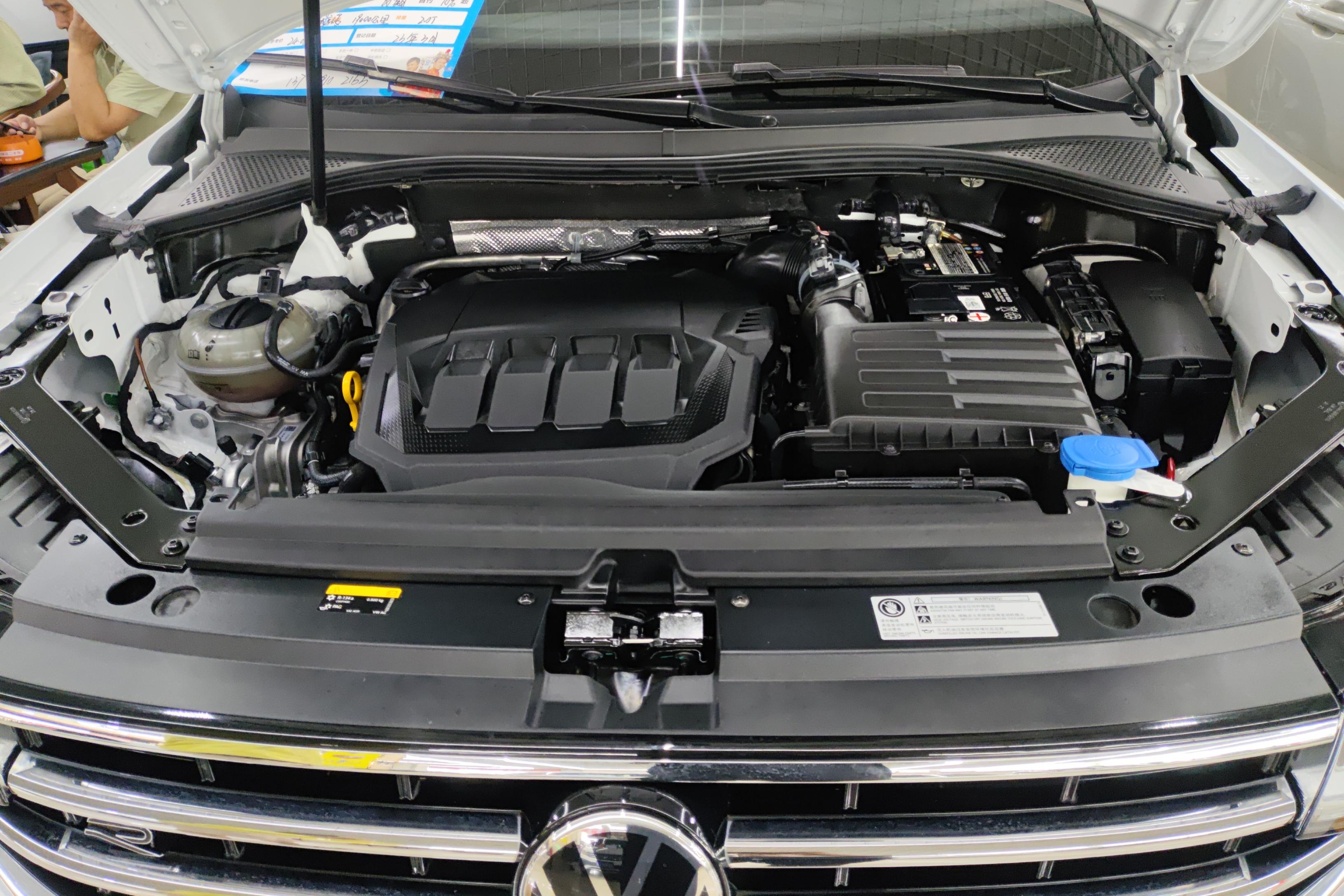 大众途观L R-Line 2023款 2.0T 自动 330TSI越享版 (国Ⅵ) 