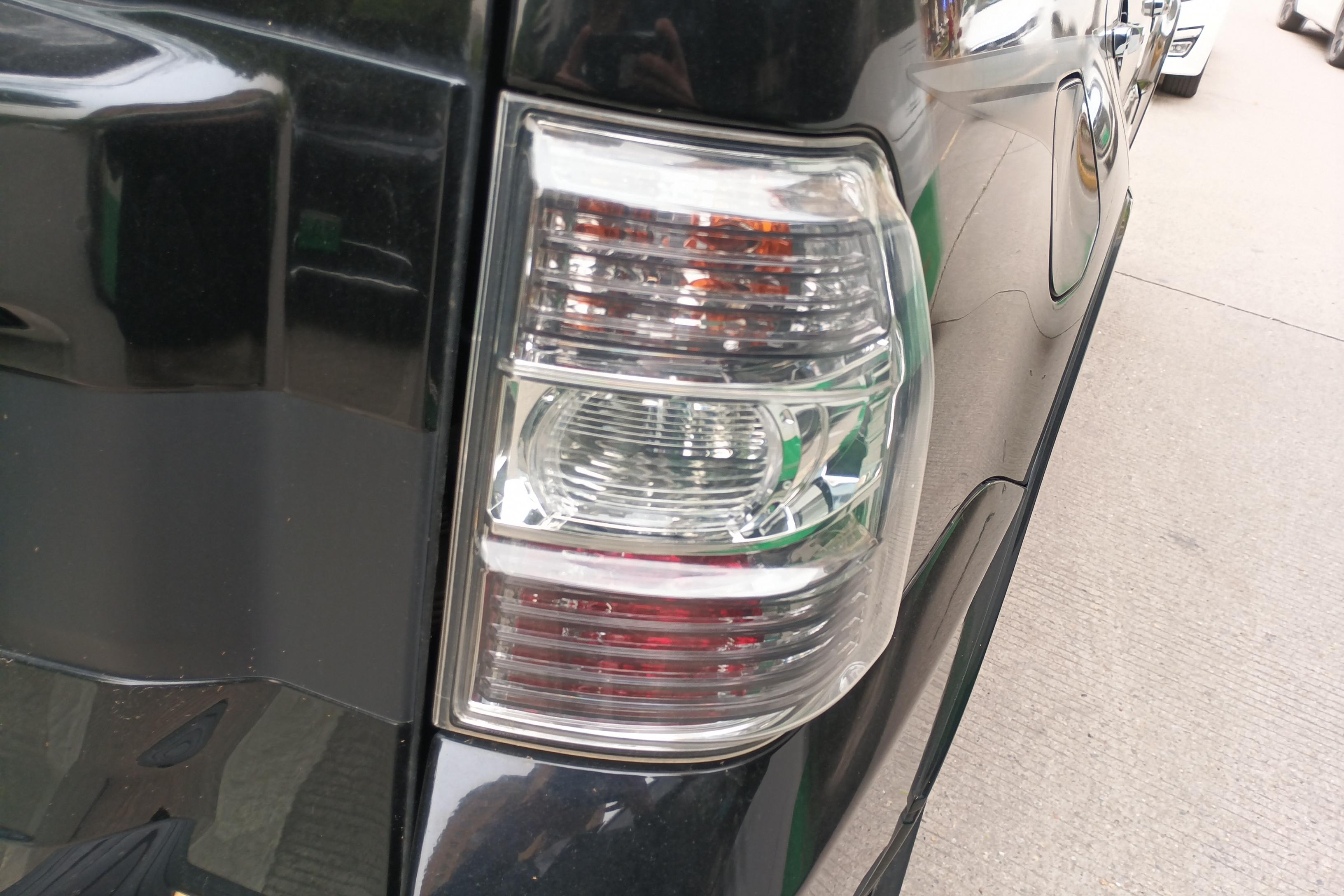 三菱帕杰罗 [进口] 2006款 3.8L 自动 四驱 旗舰天窗版 