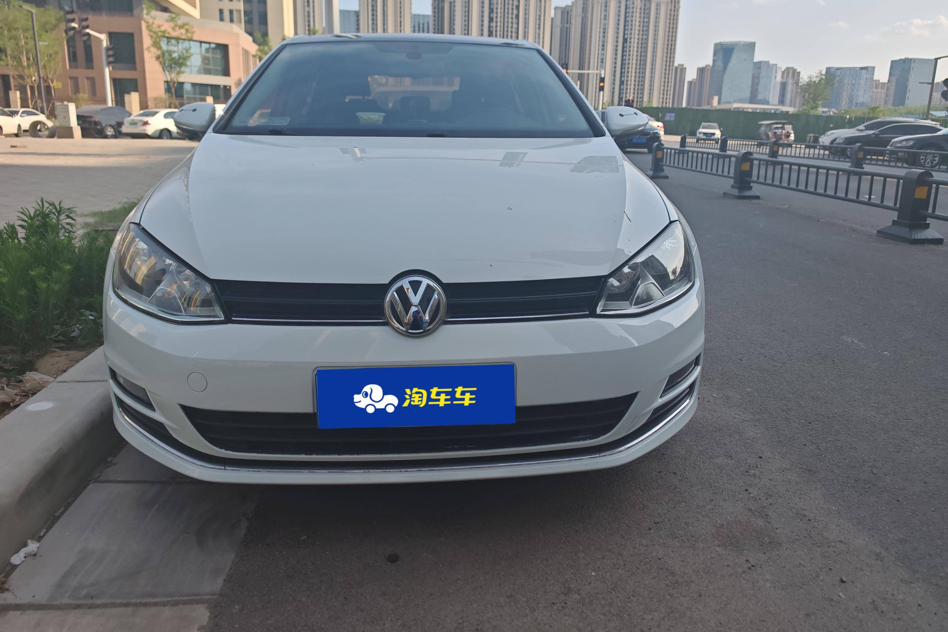 大众高尔夫 2015款 1.4T 自动 汽油 豪华型 (国Ⅳ) 