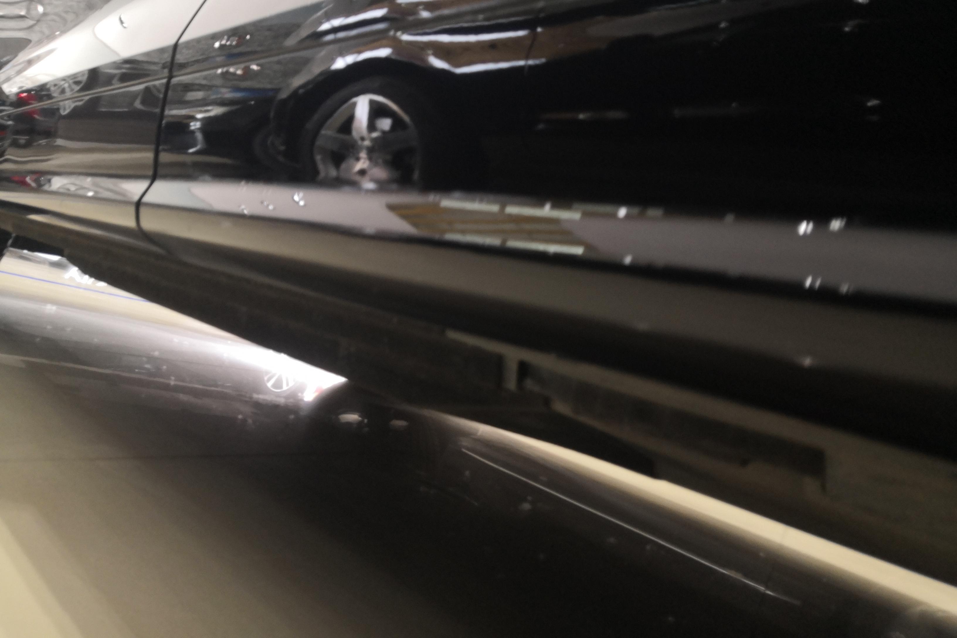 奥迪Q5L 40TFSI 2018款 2.0T 自动 荣享时尚型 (国Ⅵ) 