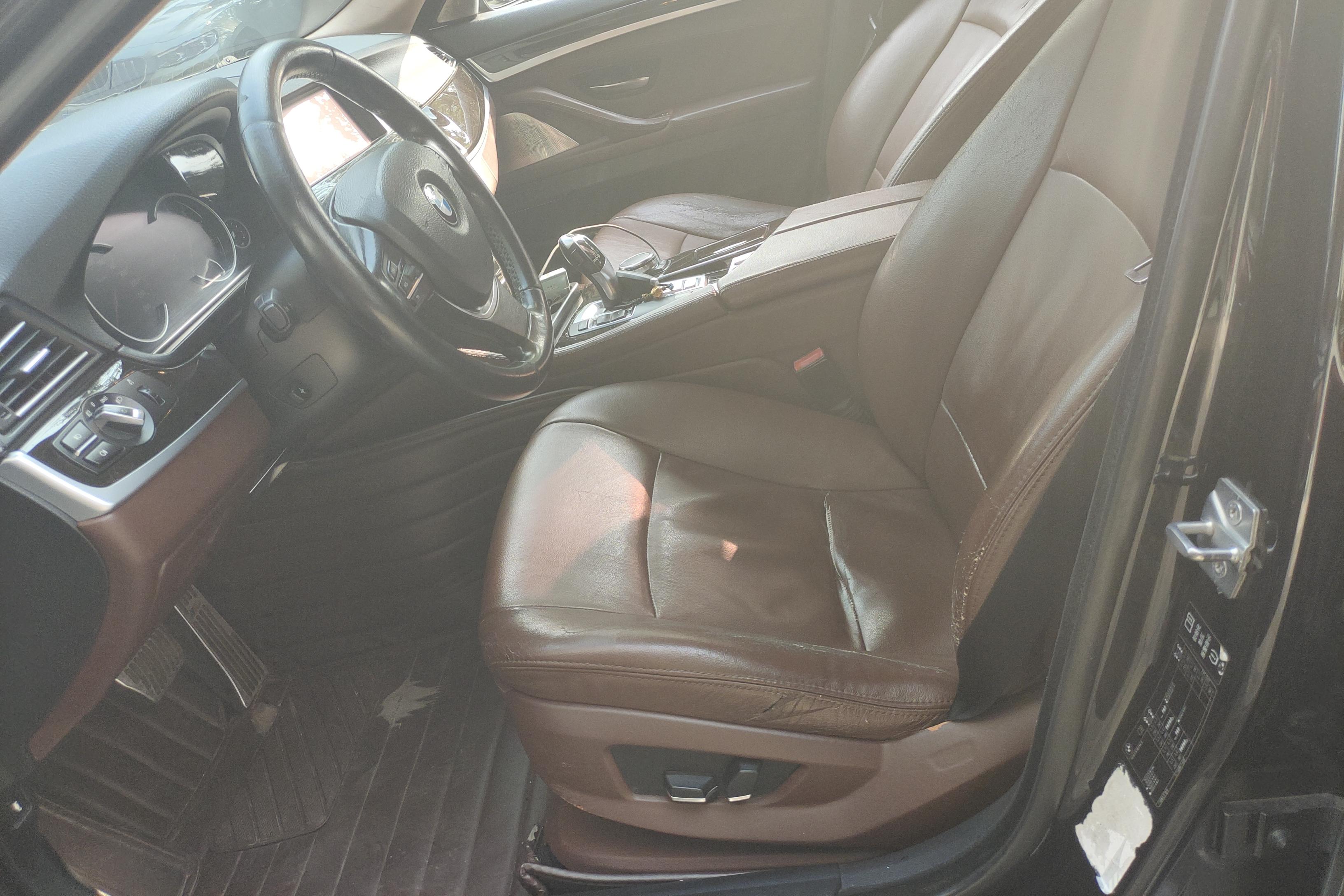 宝马5系 520Li 2013款 2.0T 自动 汽油 典雅型 (国Ⅳ) 