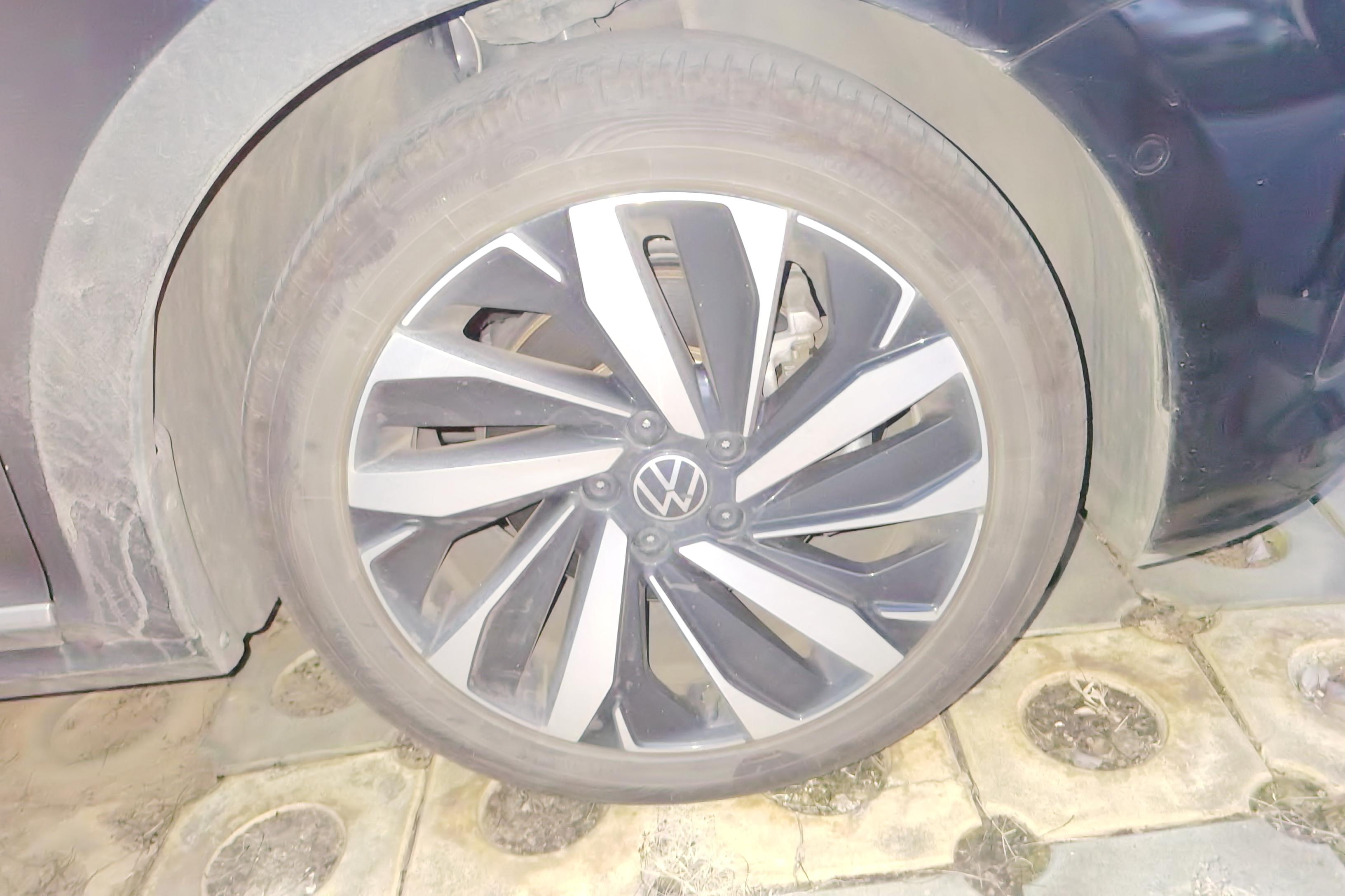 大众帕萨特 2023款 2.0T 自动 汽油 330TSI豪华版 (国Ⅵ) 