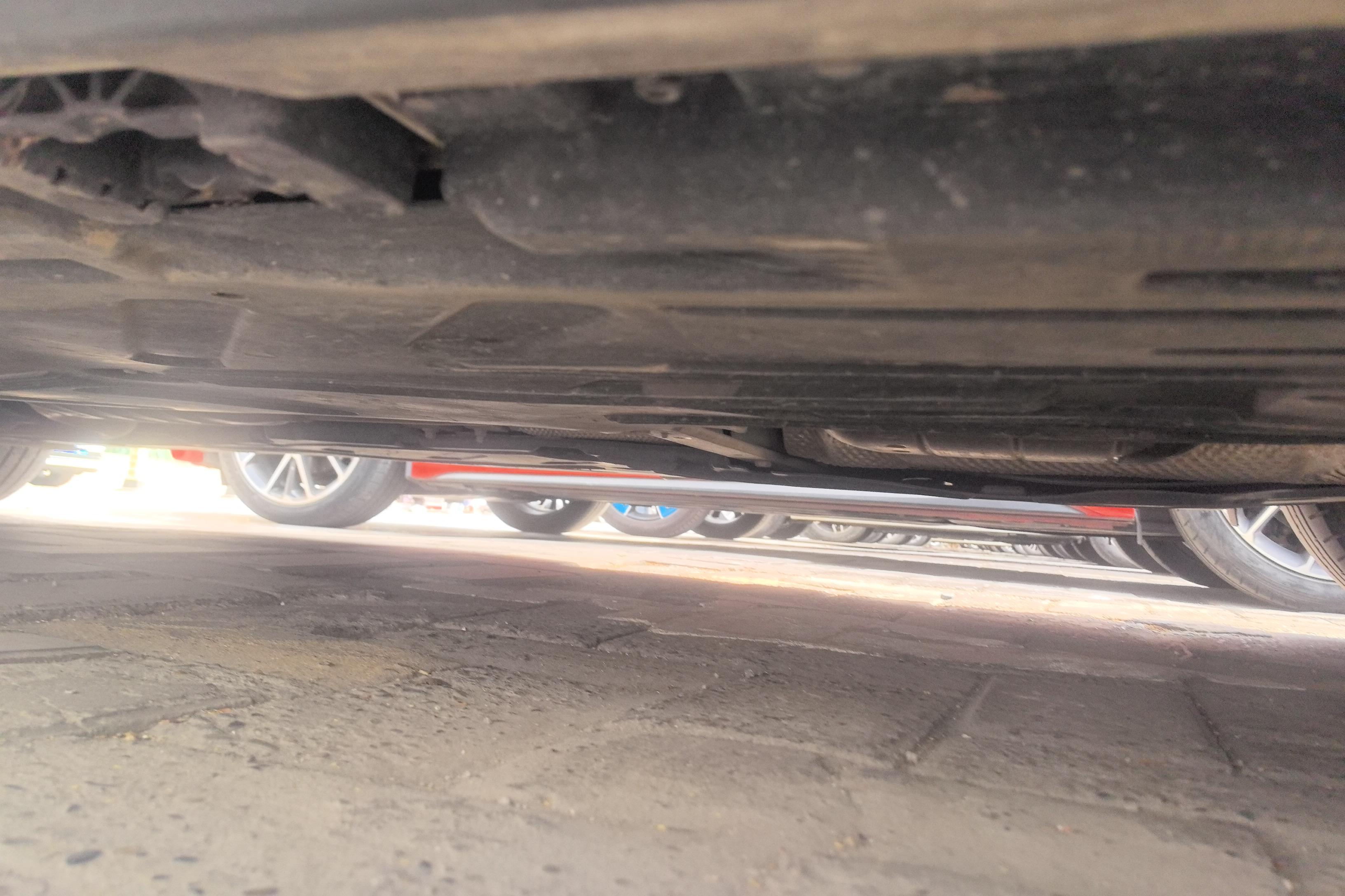 奔驰E级 E300L 2019款 2.0T 自动 汽油 运动时尚型 (国Ⅴ) 