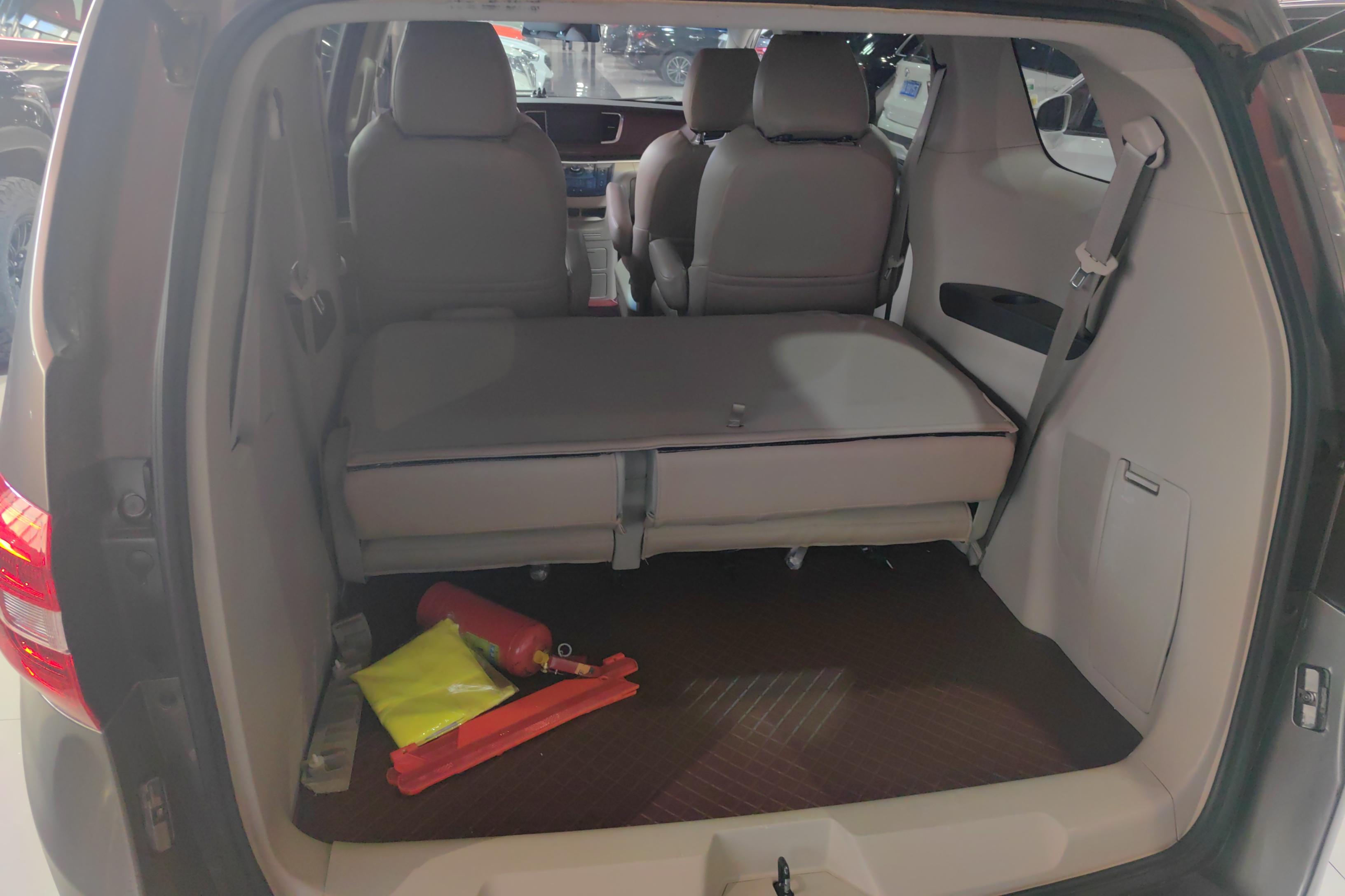 别克GL8 2017款 2.5L 自动 7座 25S尊贵型 (国Ⅴ) 