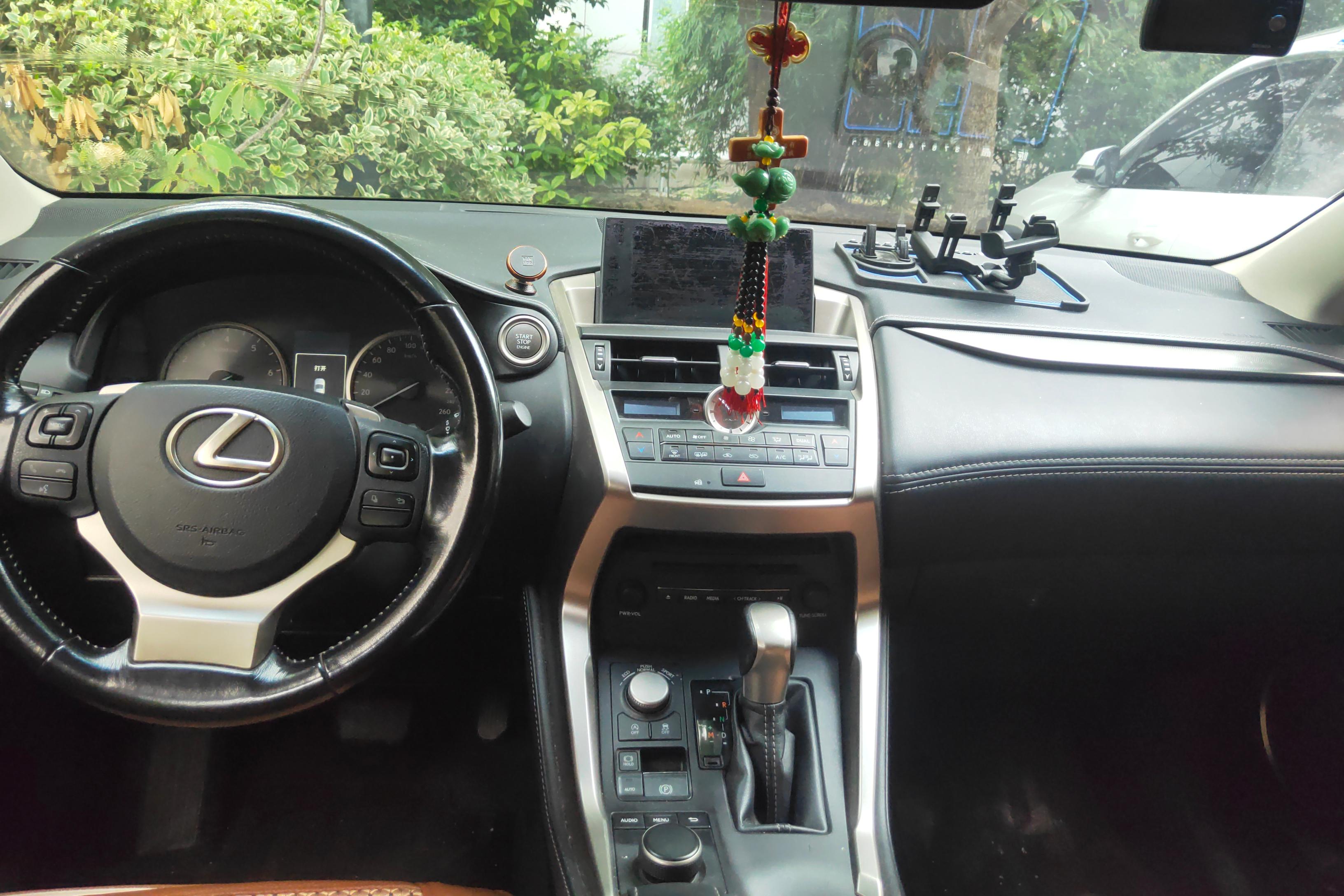 雷克萨斯NX 200 [进口] 2015款 2.0L 自动 锋行版 