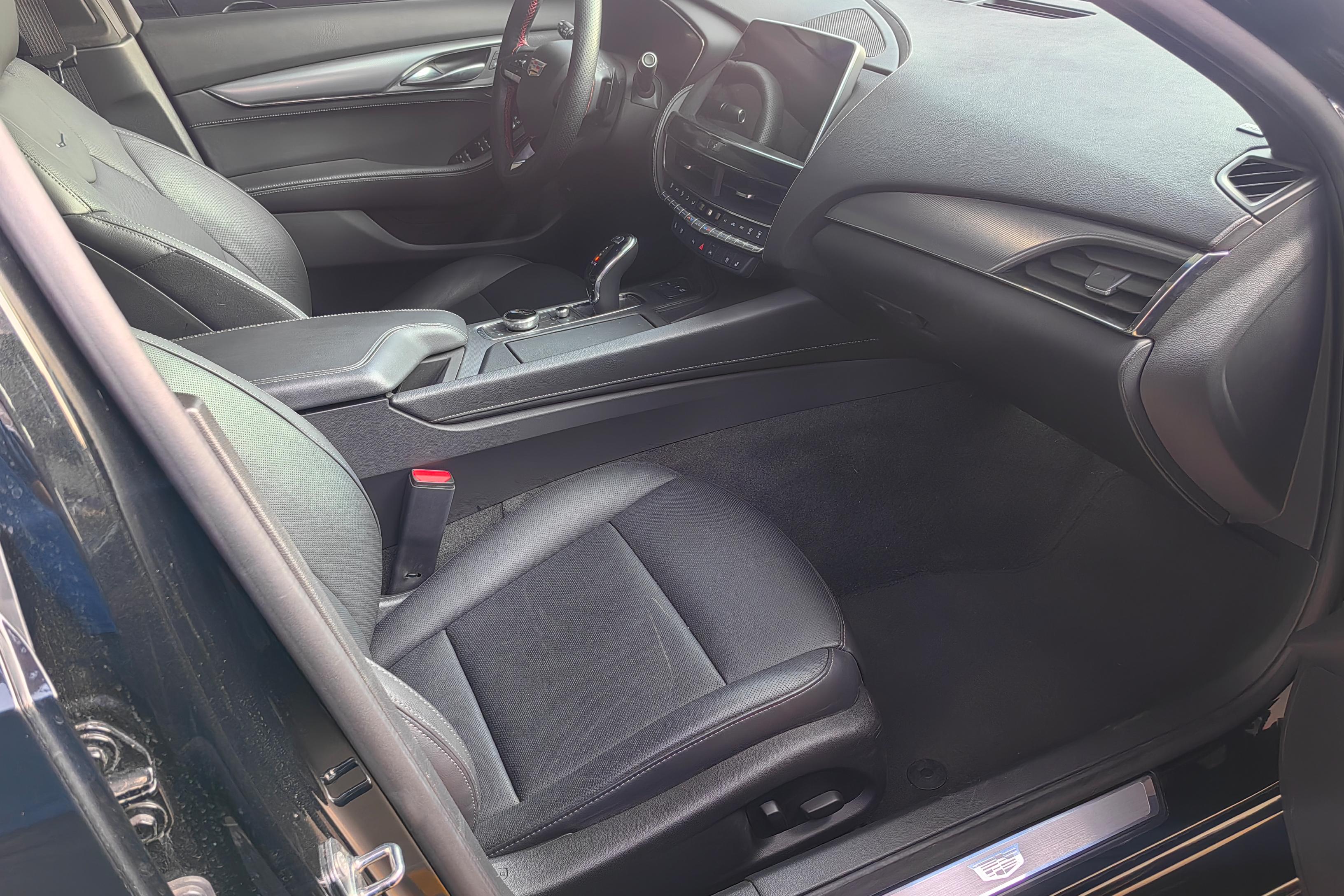 凯迪拉克CT5 2022款 2.0T 自动 28T豪华型标准版 (国Ⅵ) 