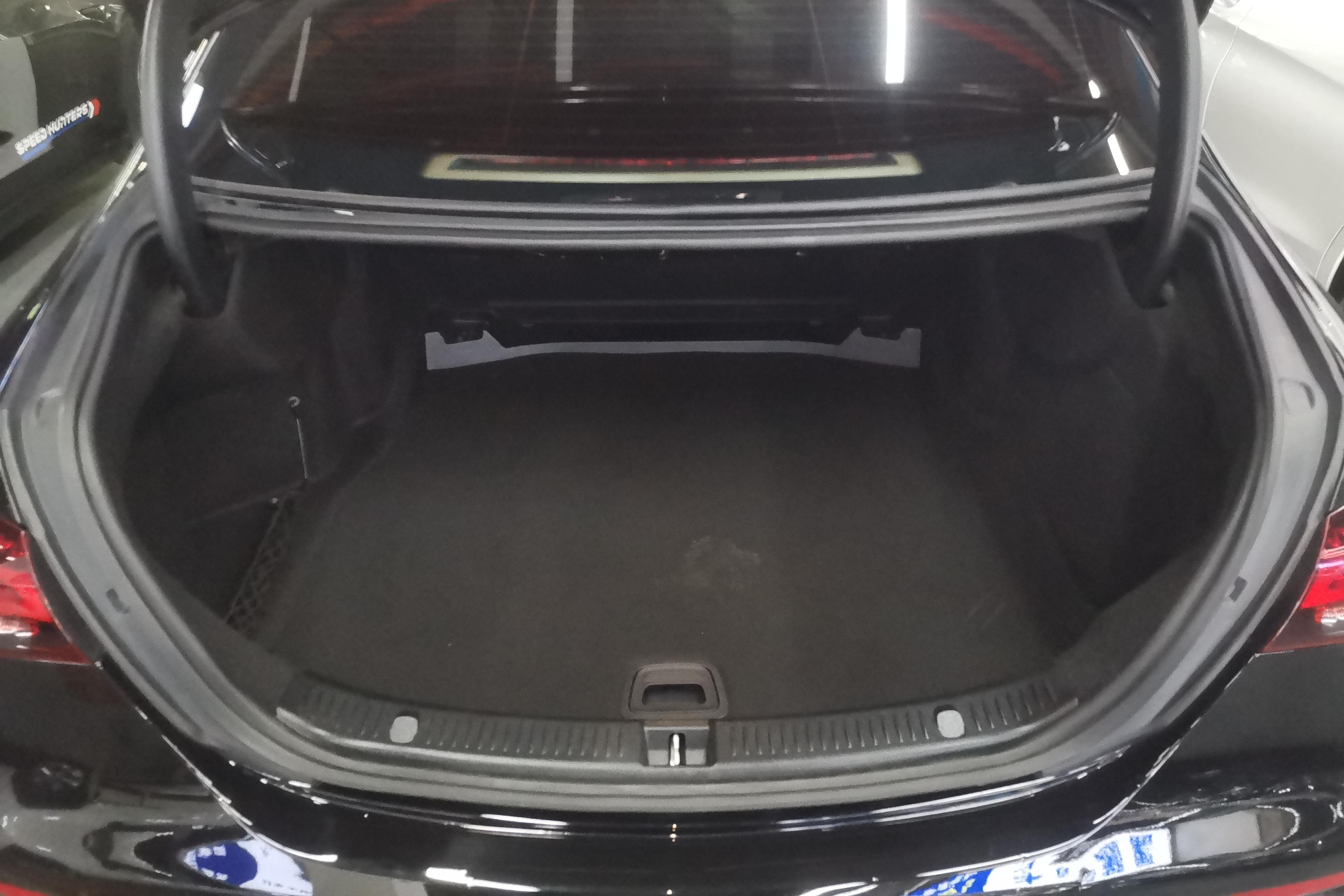奔驰E级 300L 2022款 2.0T 自动 汽油 豪华型 (国Ⅵ) 