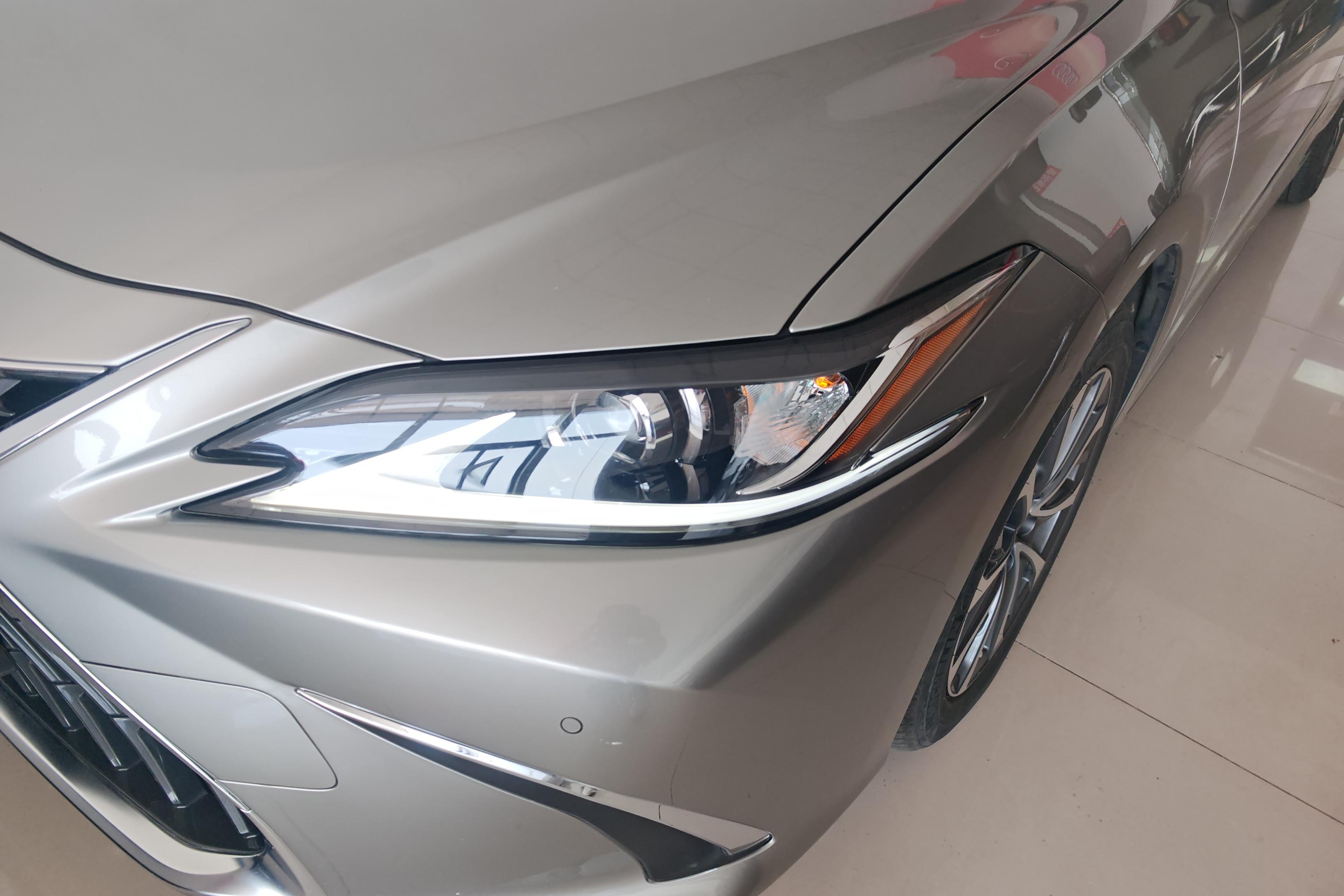 雷克萨斯ES 200 [进口] 2021款 2.0L 自动 豪华版 
