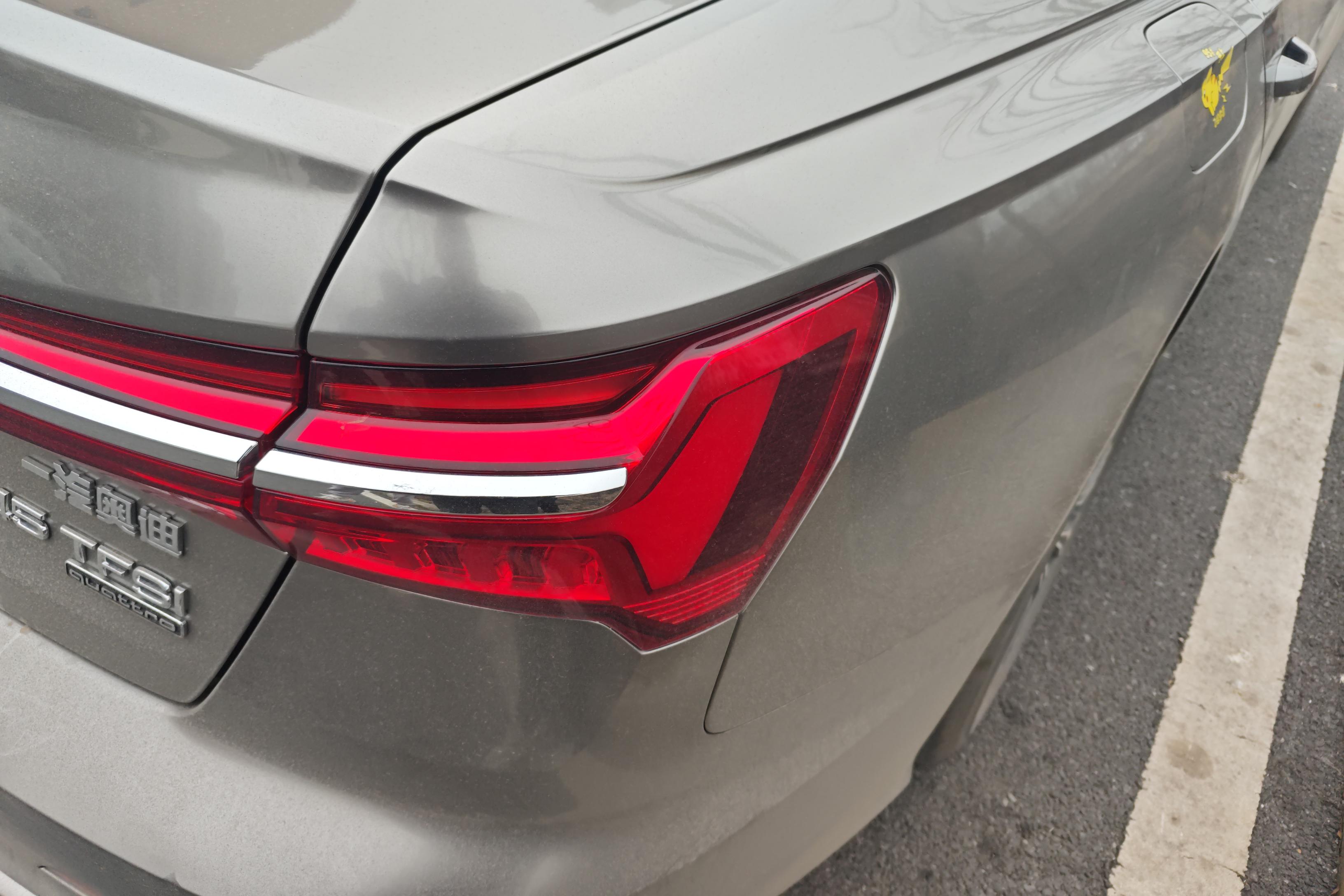 奥迪A6L 45TFSI 2023款 2.0T 自动 臻选动感型 (国Ⅵ) 