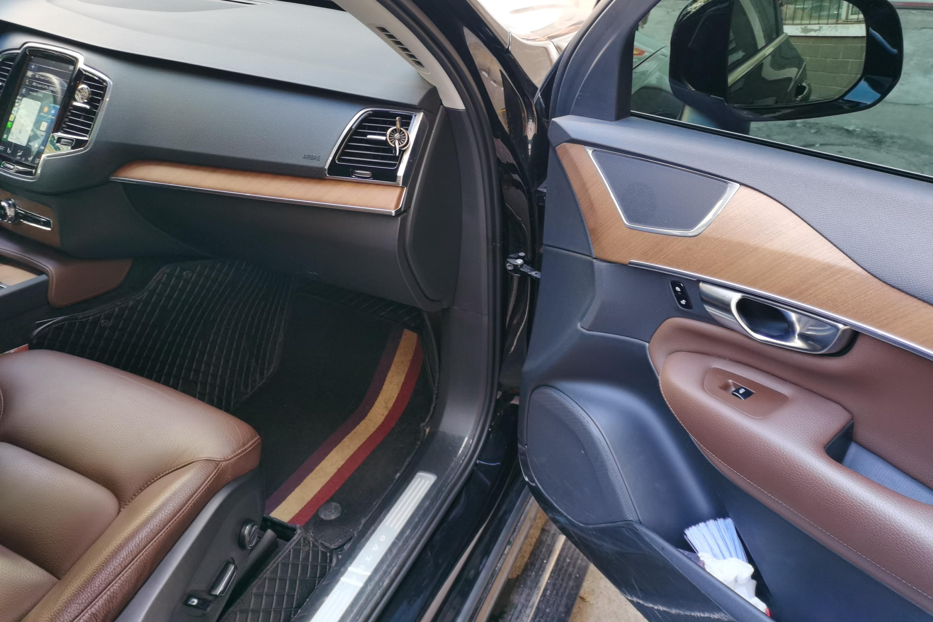沃尔沃XC90 T6 [进口] 2019款 2.0T 自动 四驱 汽油 智雅版 
