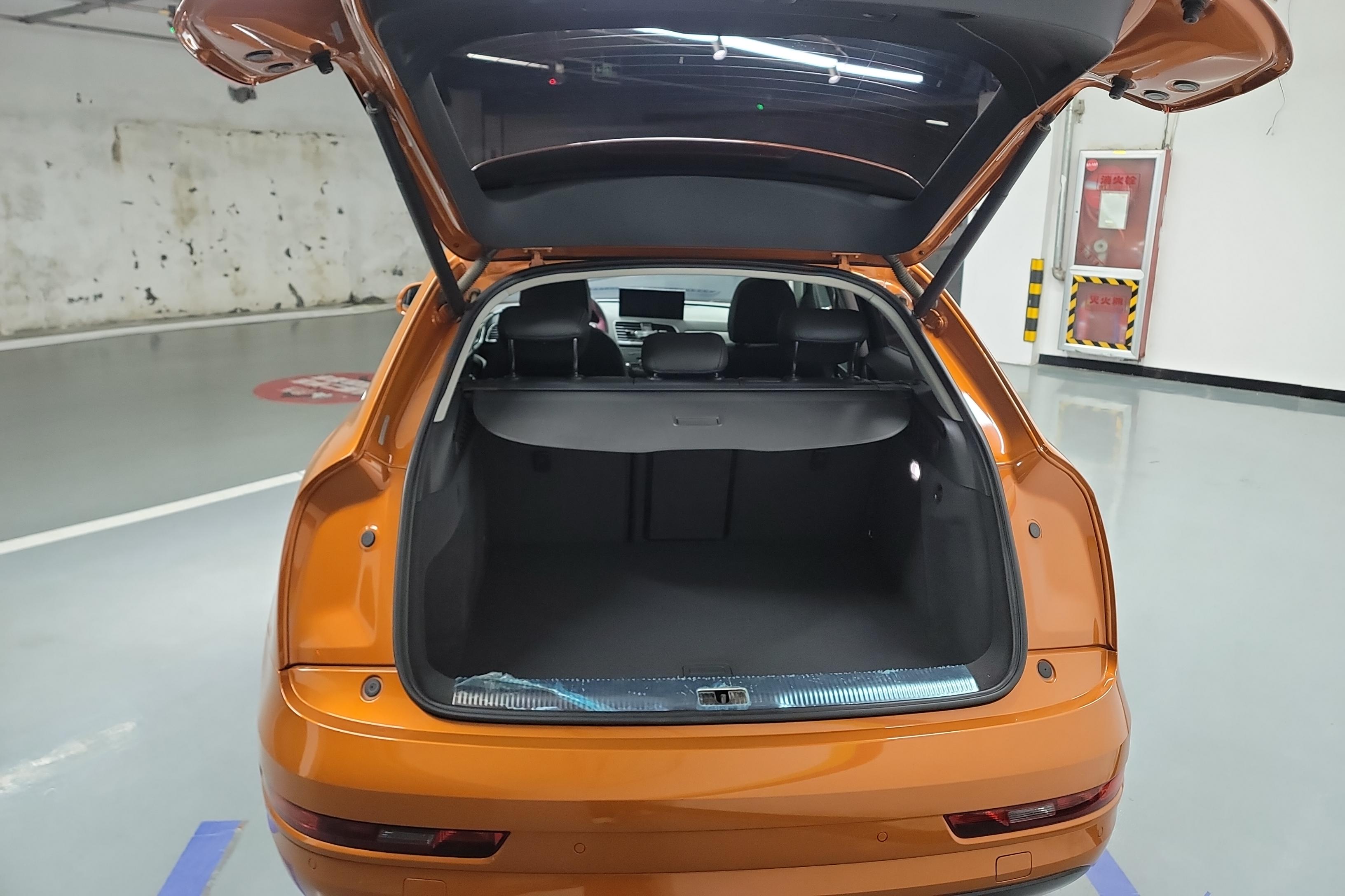 奥迪Q3 30TFSI 2017款 1.4T 自动 前驱 时尚型 (国Ⅴ) 