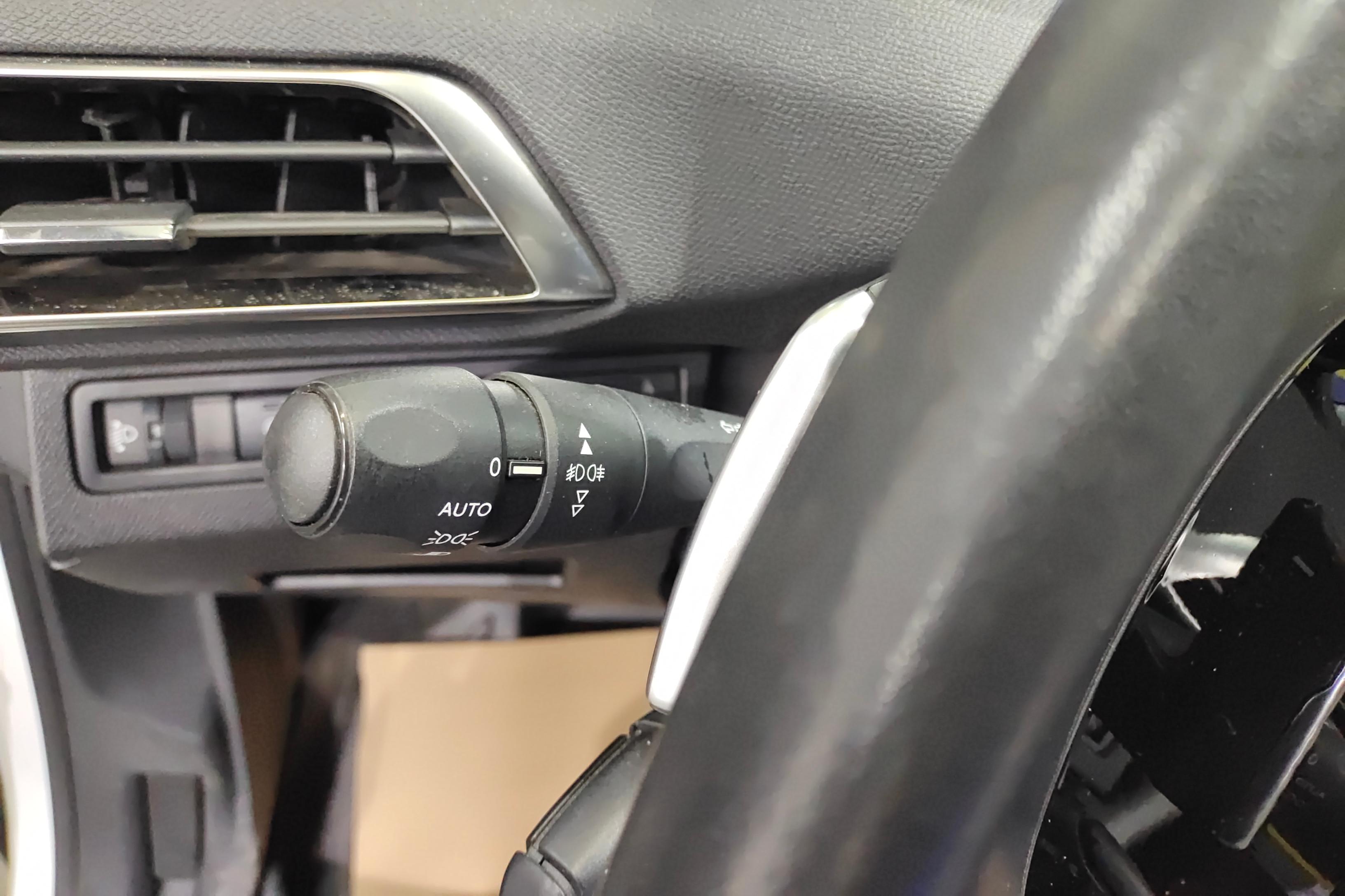 标致4008 2018款 1.6T 自动 350THP精英版 (国Ⅴ) 