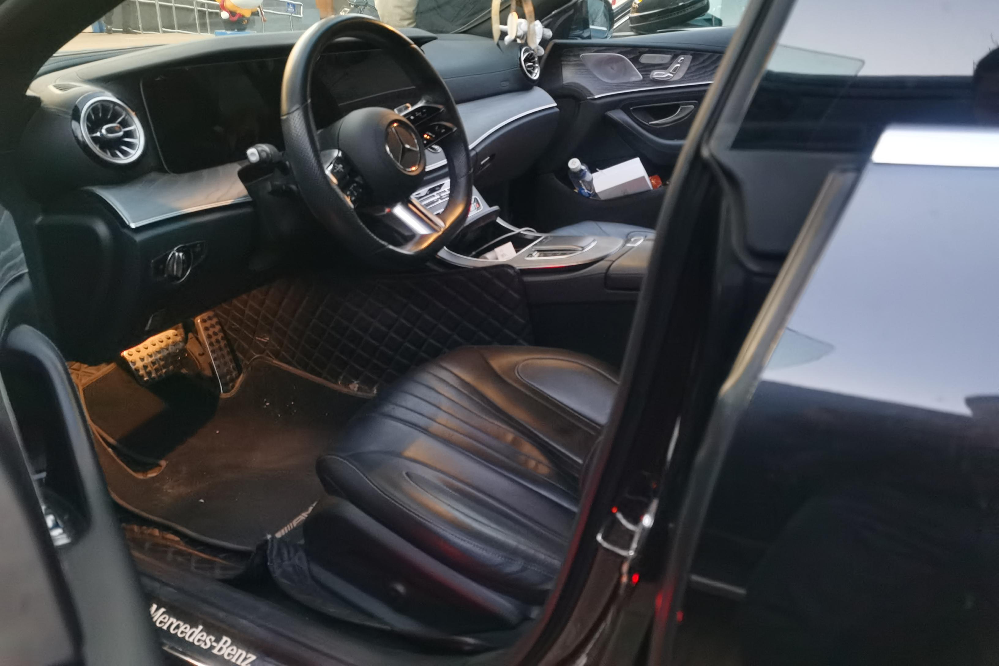 奔驰CLS级 CLS300 [进口] 2022款 2.0T 自动 豪华型 