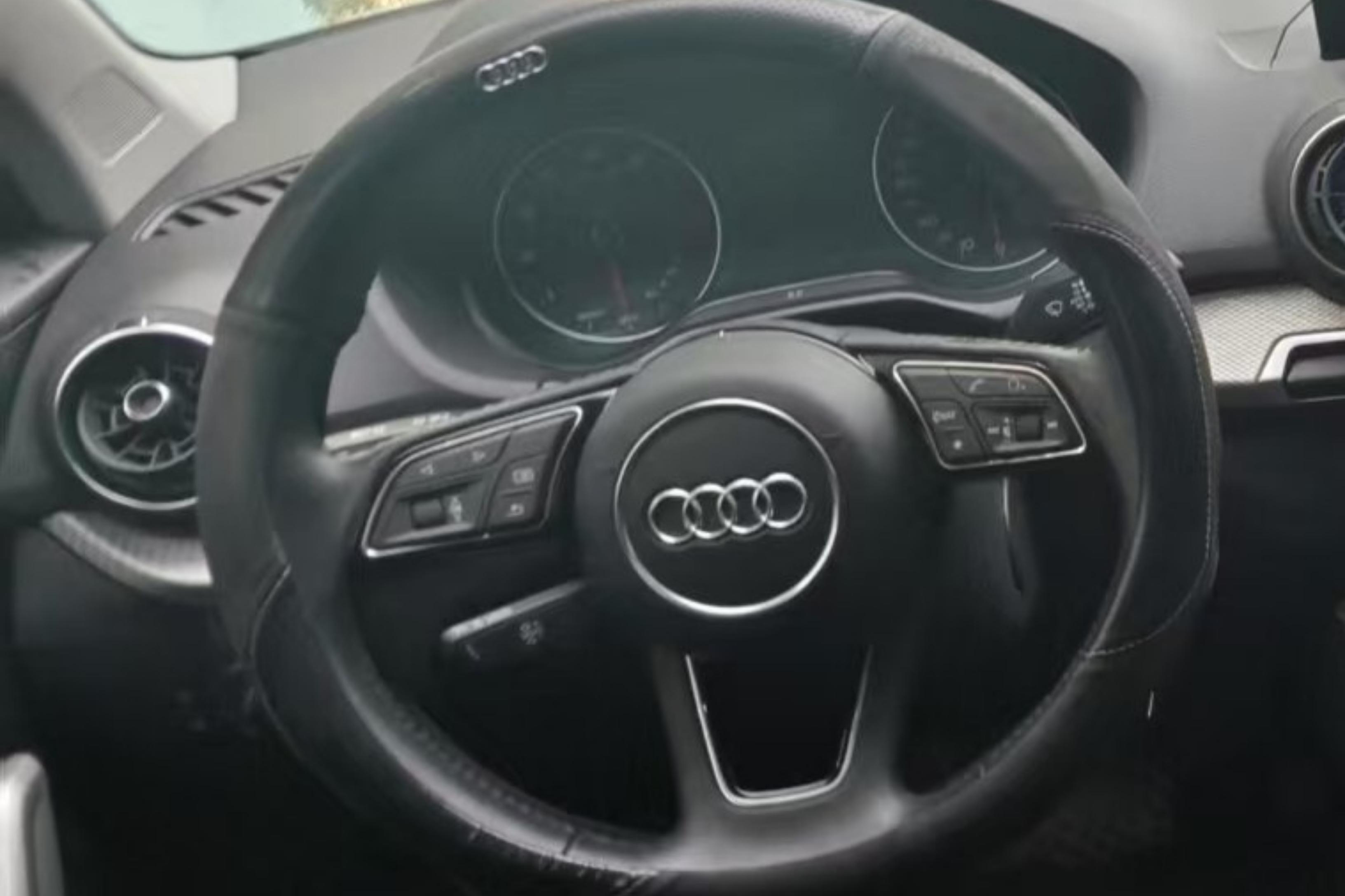 奥迪Q2L 35TFSI 2021款 1.4T 自动 进取动感型 (国Ⅵ) 