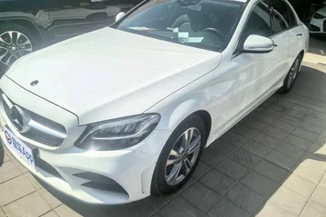 奔驰c级 2019款 c 180 l 时尚版 运动轿车